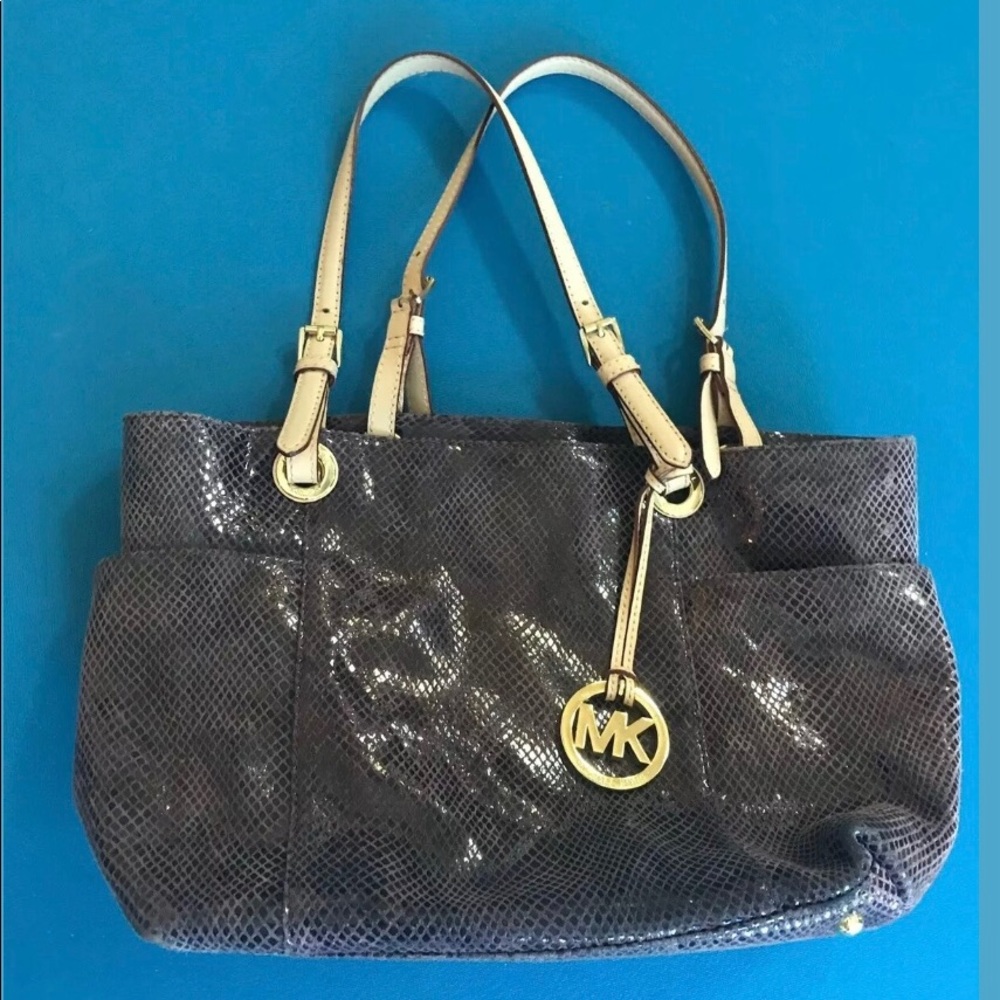 Handbag, leather